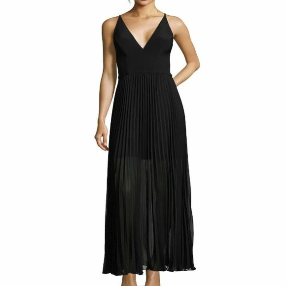 XSCAPE Pleated Gown  Black Formal Cocktail‎ Party Goth Size 12 Evening - Picture 1 of 2